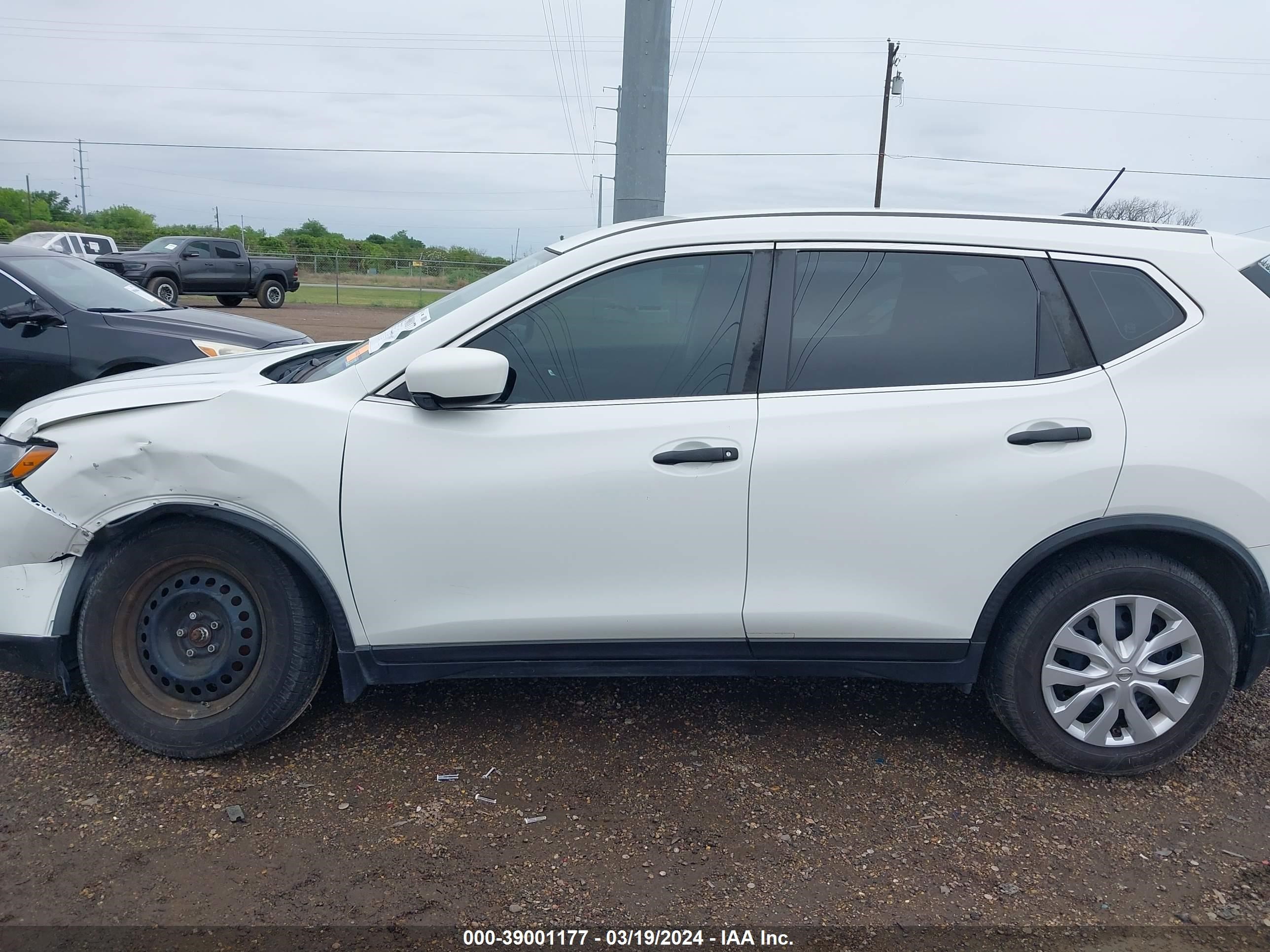 Photo 14 VIN: JN8AT2MT6GW021006 - NISSAN ROGUE 