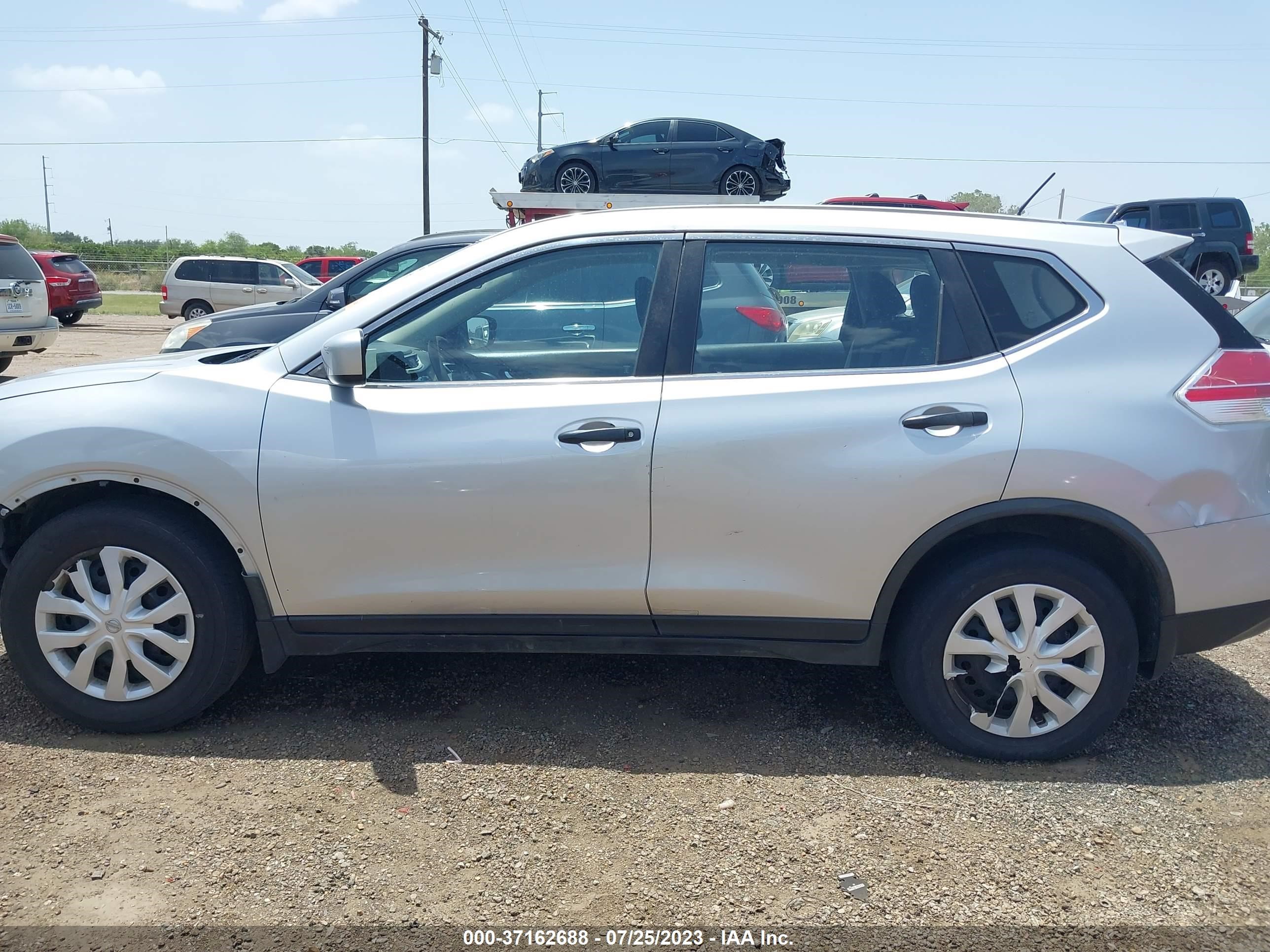 Photo 13 VIN: JN8AT2MT6GW026920 - NISSAN ROGUE 