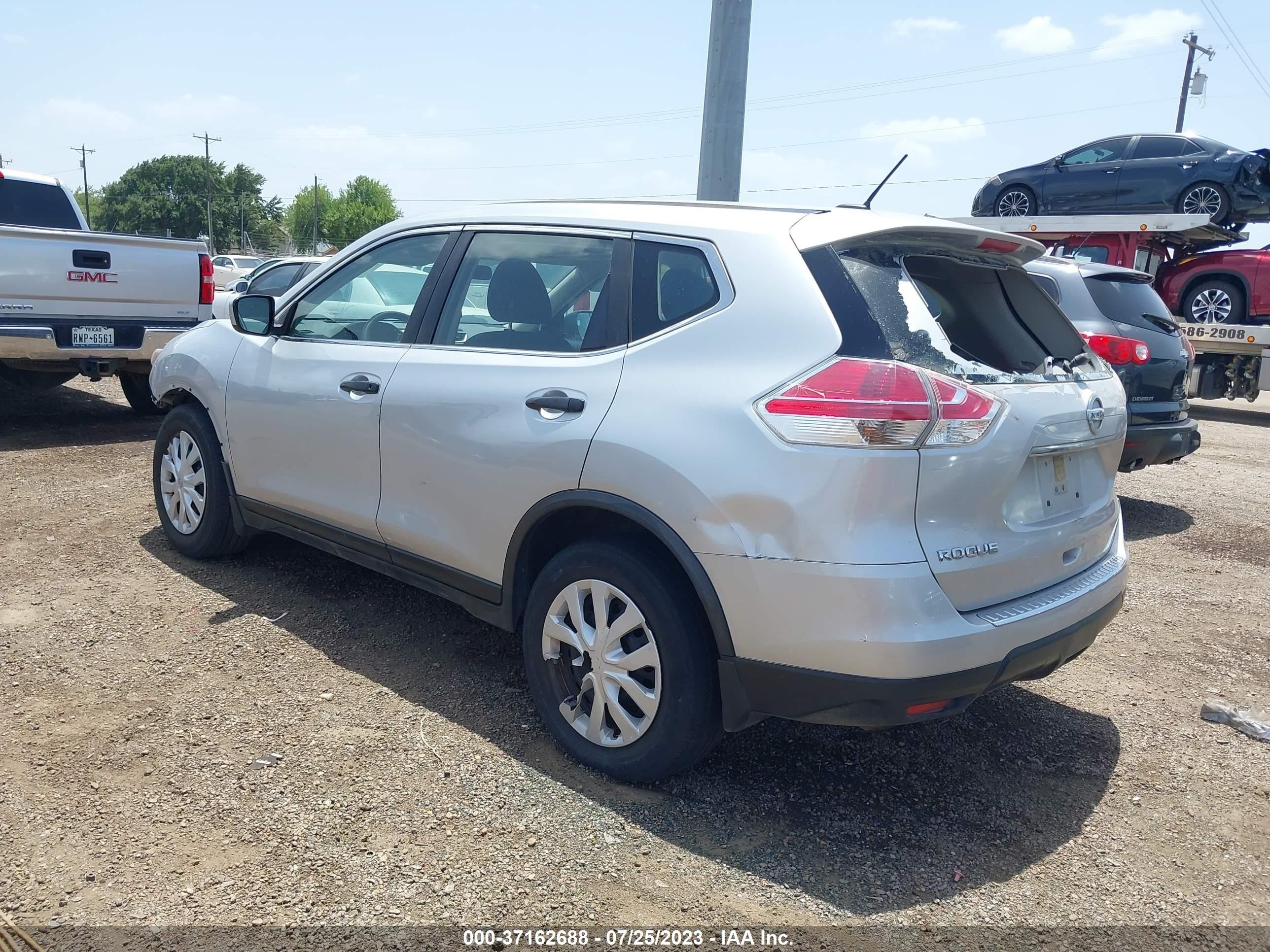 Photo 2 VIN: JN8AT2MT6GW026920 - NISSAN ROGUE 