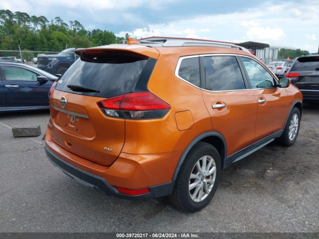 Photo 3 VIN: JN8AT2MT6HW135637 - NISSAN ROGUE 