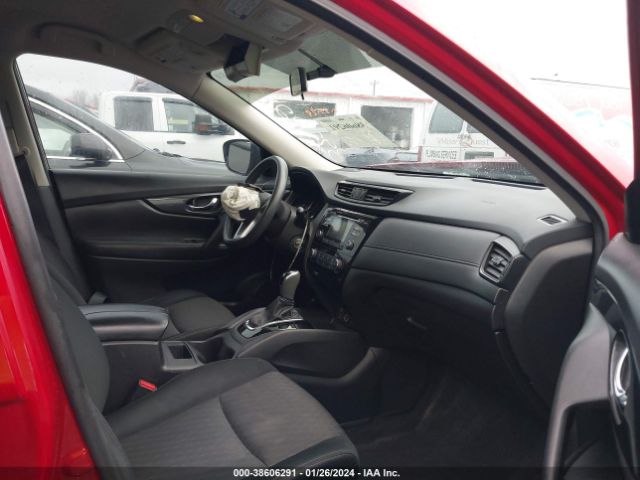 Photo 4 VIN: JN8AT2MT6HW395228 - NISSAN ROGUE 