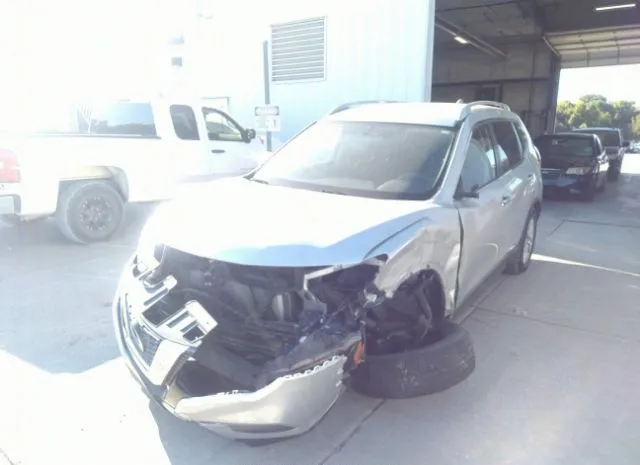 Photo 5 VIN: JN8AT2MT6JW459824 - NISSAN ROGUE 