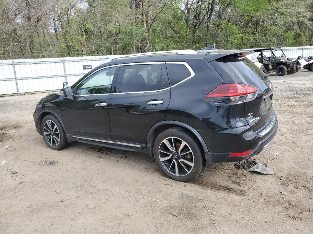 Photo 1 VIN: JN8AT2MT6JW489292 - NISSAN ROGUE 