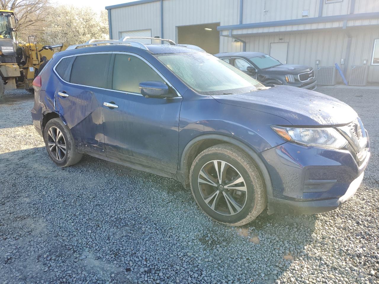 Photo 3 VIN: JN8AT2MT6LW001462 - NISSAN ROGUE 