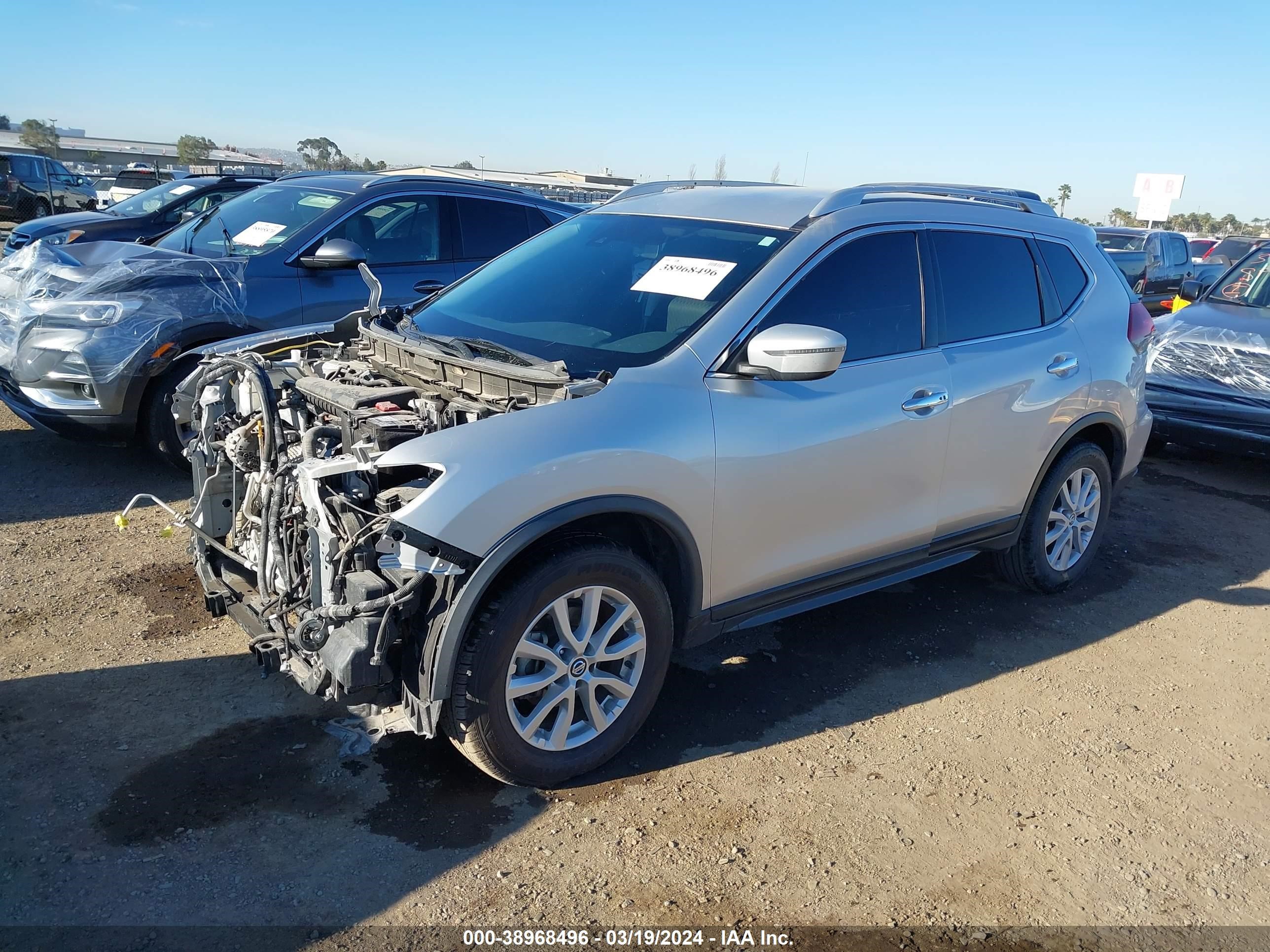 Photo 1 VIN: JN8AT2MT6LW032517 - NISSAN ROGUE 