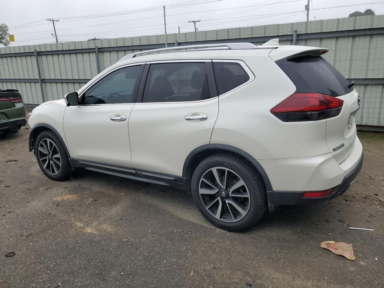 Photo 1 VIN: JN8AT2MT7JW467463 - NISSAN ROGUE 