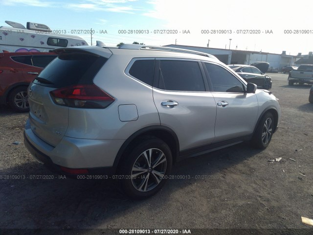 Photo 3 VIN: JN8AT2MT7KW264736 - NISSAN ROGUE 