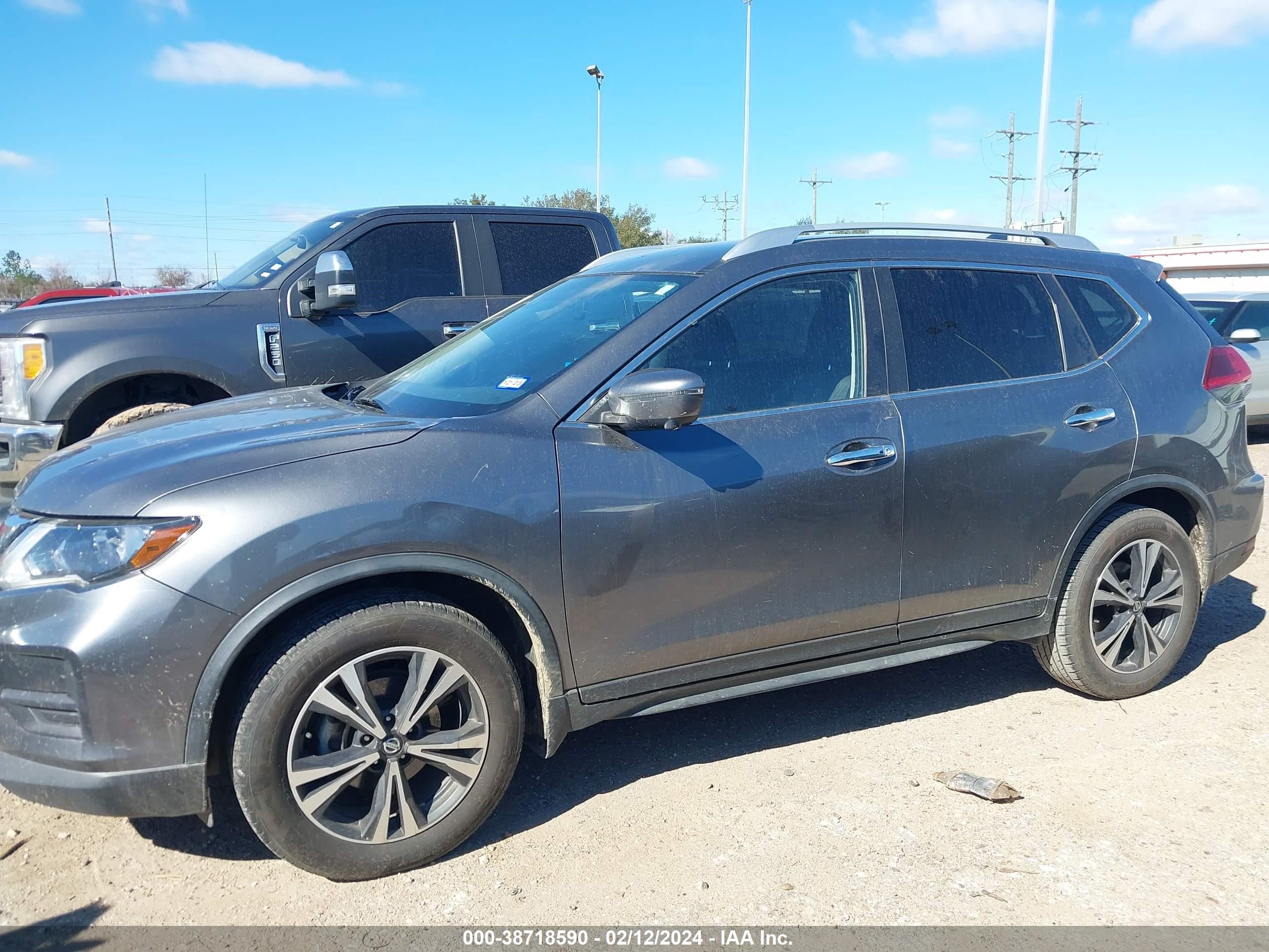 Photo 13 VIN: JN8AT2MT7KW266454 - NISSAN ROGUE 