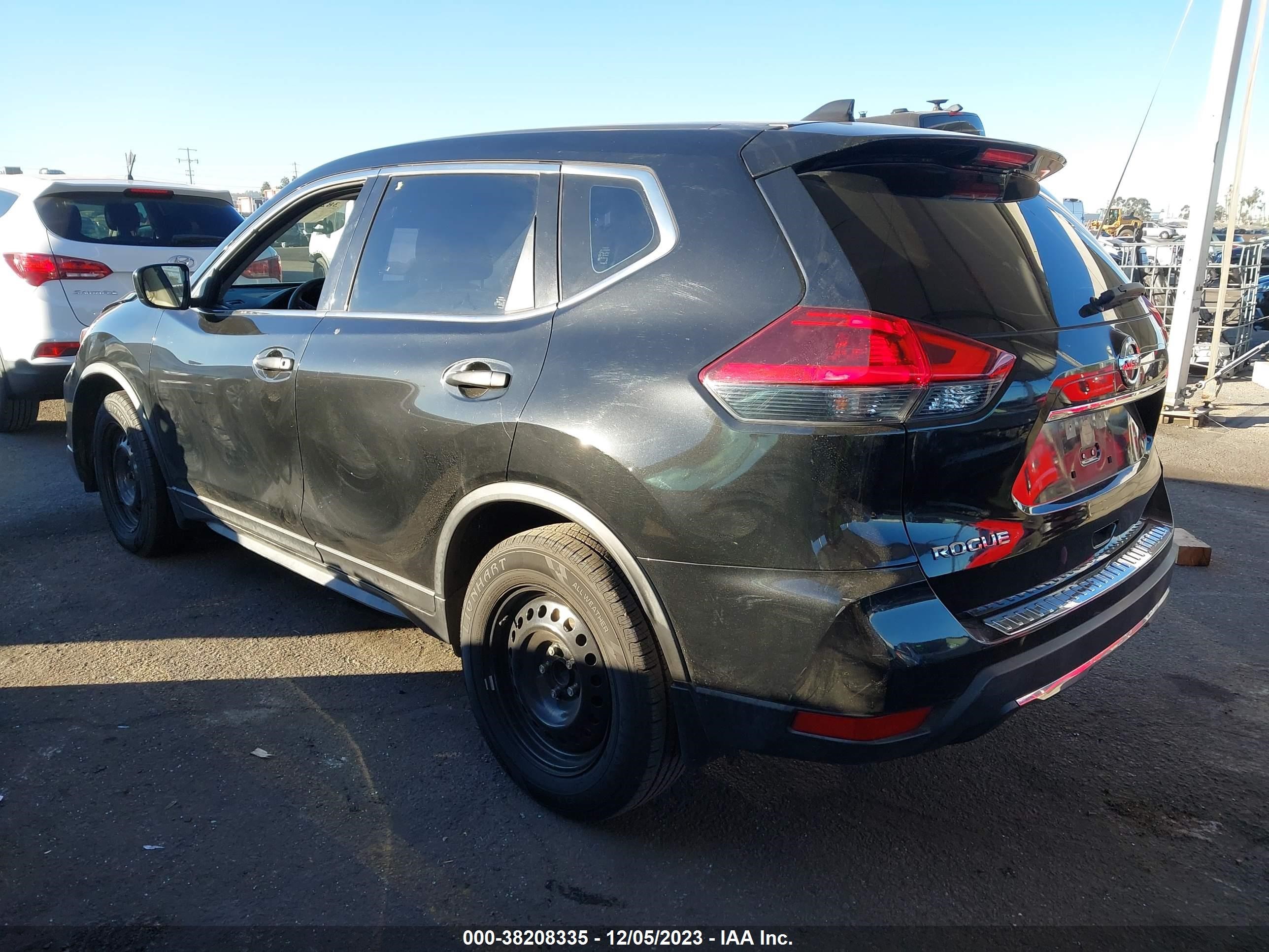 Photo 2 VIN: JN8AT2MT7KW503749 - NISSAN ROGUE 