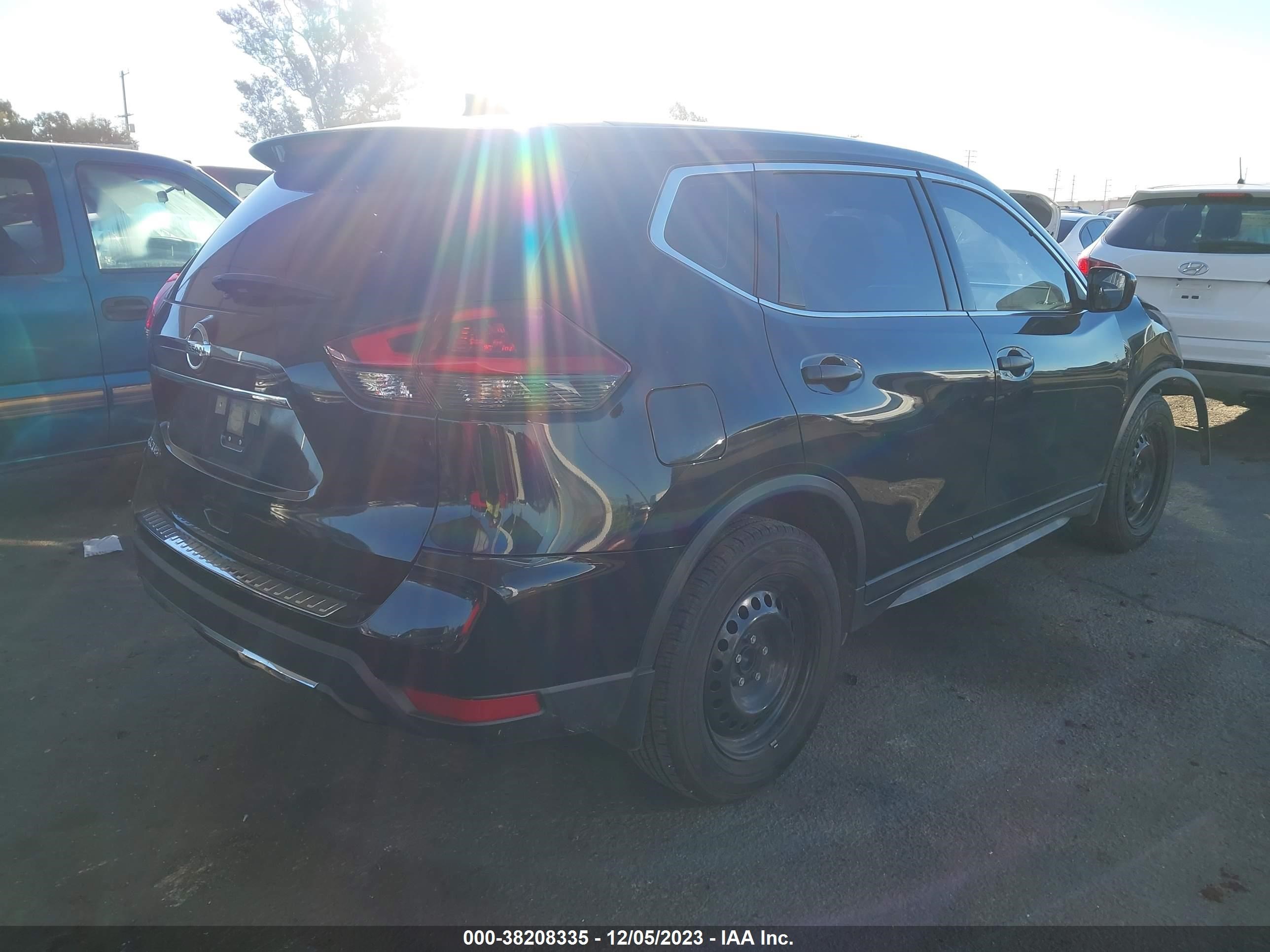 Photo 3 VIN: JN8AT2MT7KW503749 - NISSAN ROGUE 