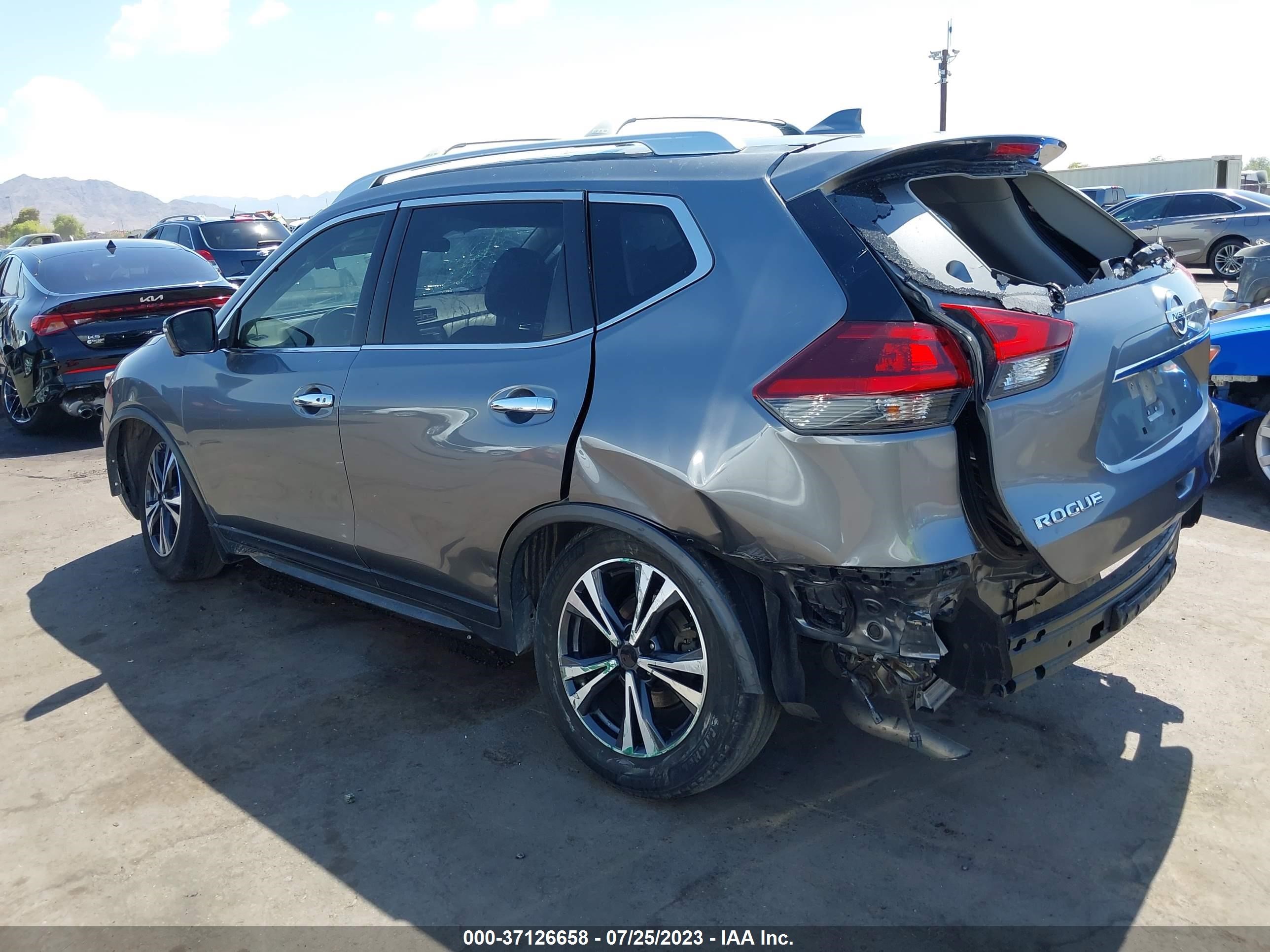 Photo 2 VIN: JN8AT2MT7KW504979 - NISSAN ROGUE 