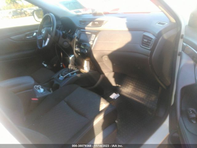 Photo 4 VIN: JN8AT2MT7LW010302 - NISSAN ROGUE 