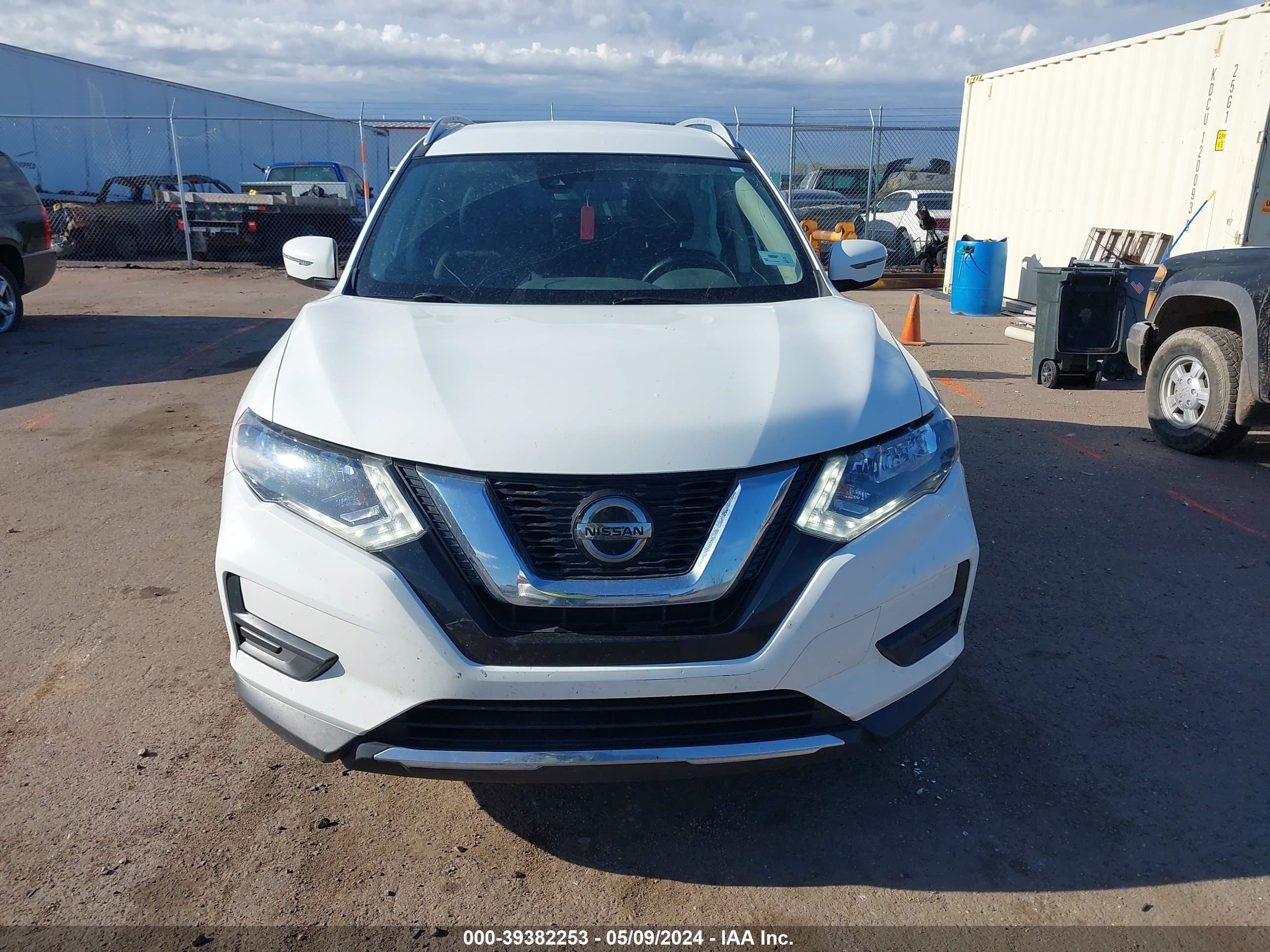 Photo 11 VIN: JN8AT2MT7LW010610 - NISSAN ROGUE 