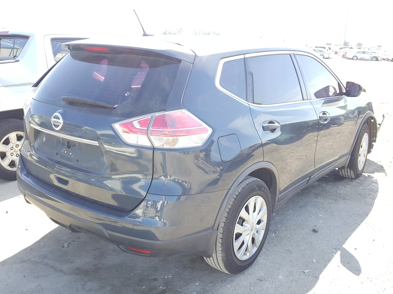 Photo 3 VIN: JN8AT2MT8GW004384 - NISSAN ROGUE S 