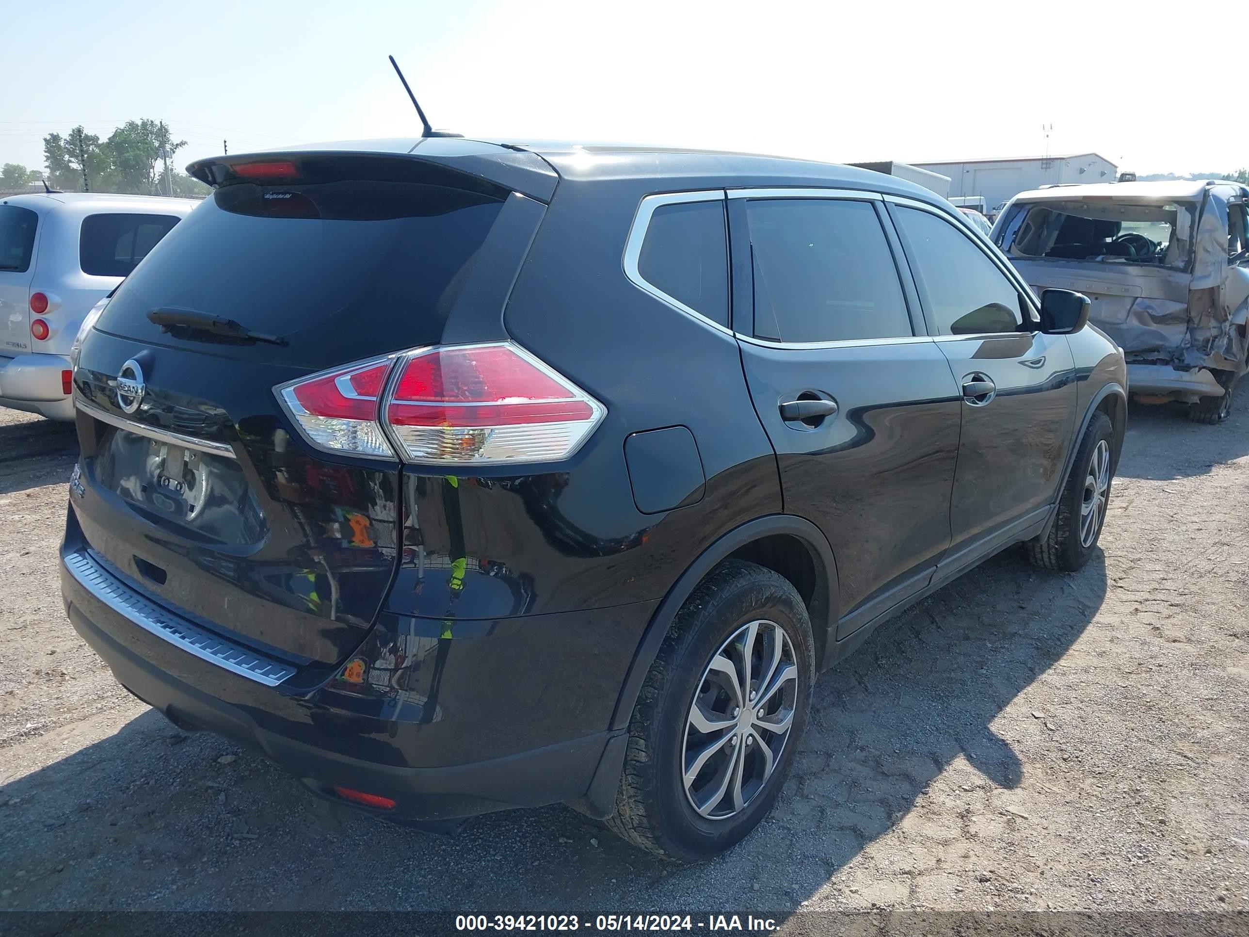 Photo 3 VIN: JN8AT2MT8GW006670 - NISSAN ROGUE 