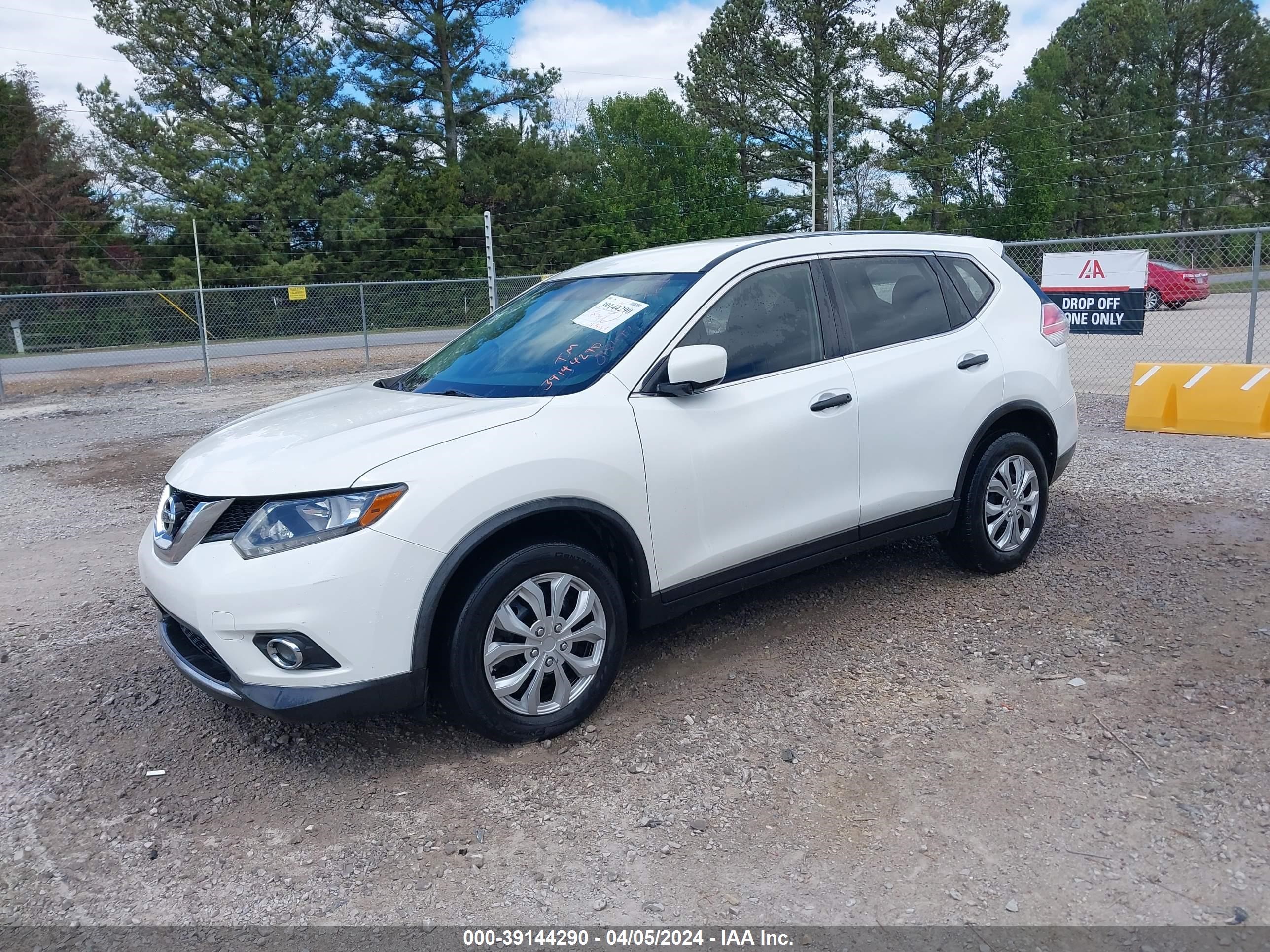 Photo 1 VIN: JN8AT2MT8GW018477 - NISSAN ROGUE 