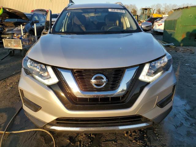 Photo 4 VIN: JN8AT2MT8HW135512 - NISSAN ROGUE 