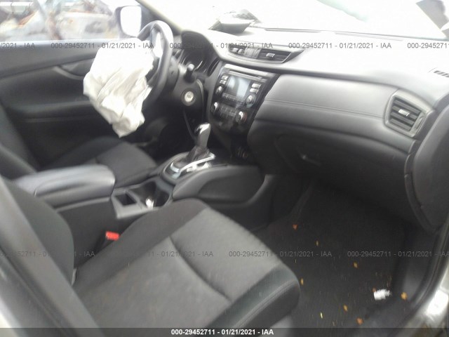 Photo 4 VIN: JN8AT2MT8HW141570 - NISSAN ROGUE 