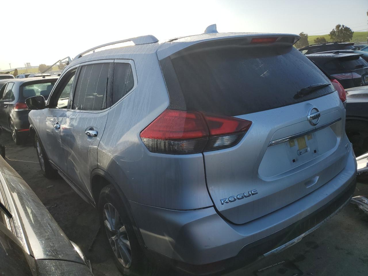 Photo 1 VIN: JN8AT2MT8HW142508 - NISSAN ROGUE 