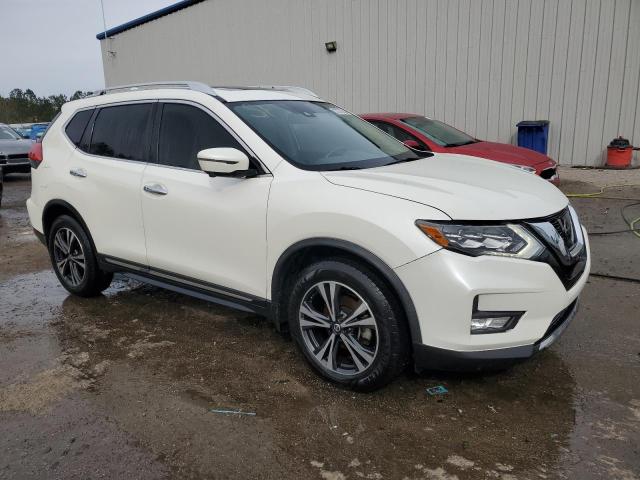 Photo 3 VIN: JN8AT2MT8HW142864 - NISSAN ROGUE 