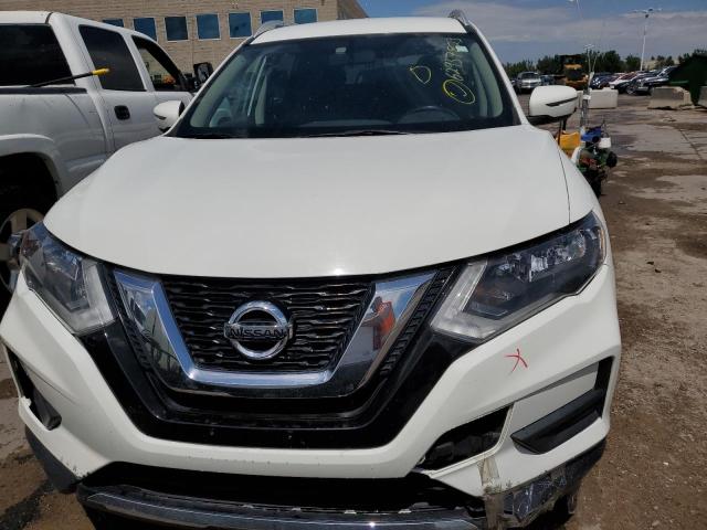 Photo 4 VIN: JN8AT2MT8HW143352 - NISSAN ROGUE 