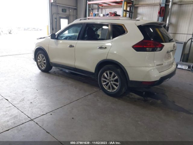 Photo 2 VIN: JN8AT2MT8HW152245 - NISSAN ROGUE 