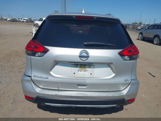 Photo 5 VIN: JN8AT2MT8HW386496 - NISSAN ROGUE 