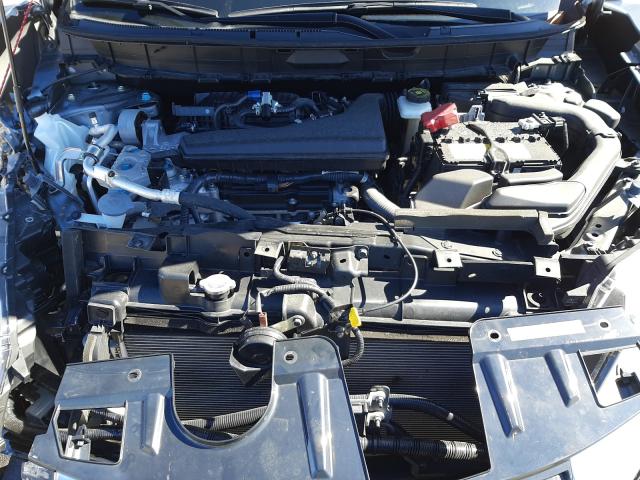 Photo 6 VIN: JN8AT2MT8HW397627 - NISSAN ROGUE 