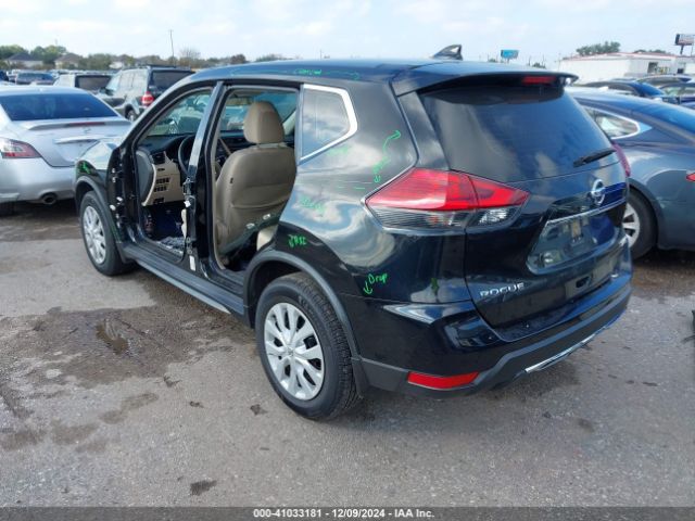 Photo 2 VIN: JN8AT2MT8HW399992 - NISSAN ROGUE 