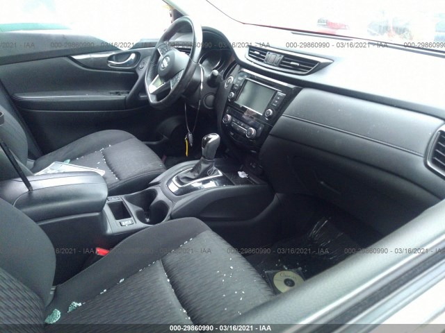 Photo 4 VIN: JN8AT2MT8JW450297 - NISSAN ROGUE 