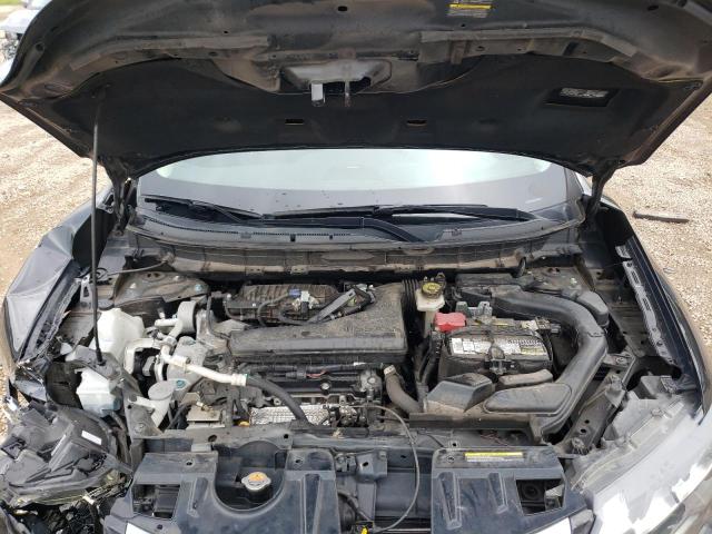 Photo 11 VIN: JN8AT2MT8JW452003 - NISSAN ROGUE 