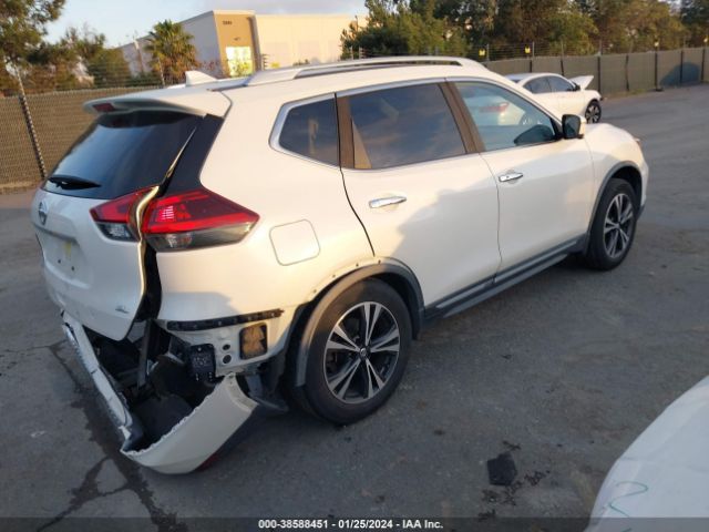 Photo 3 VIN: JN8AT2MT8JW453751 - NISSAN ROGUE S 