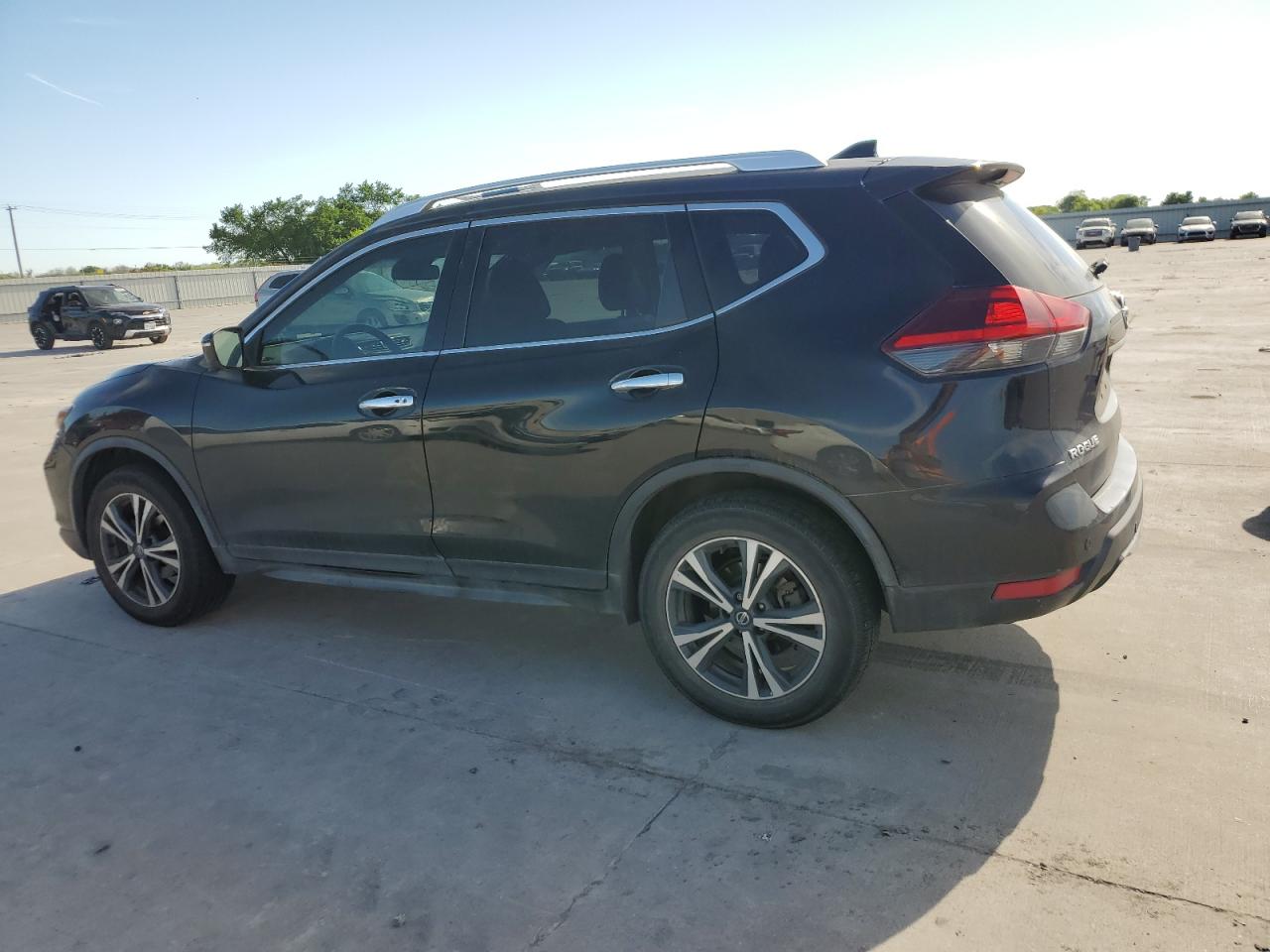 Photo 1 VIN: JN8AT2MT8LW032261 - NISSAN ROGUE 