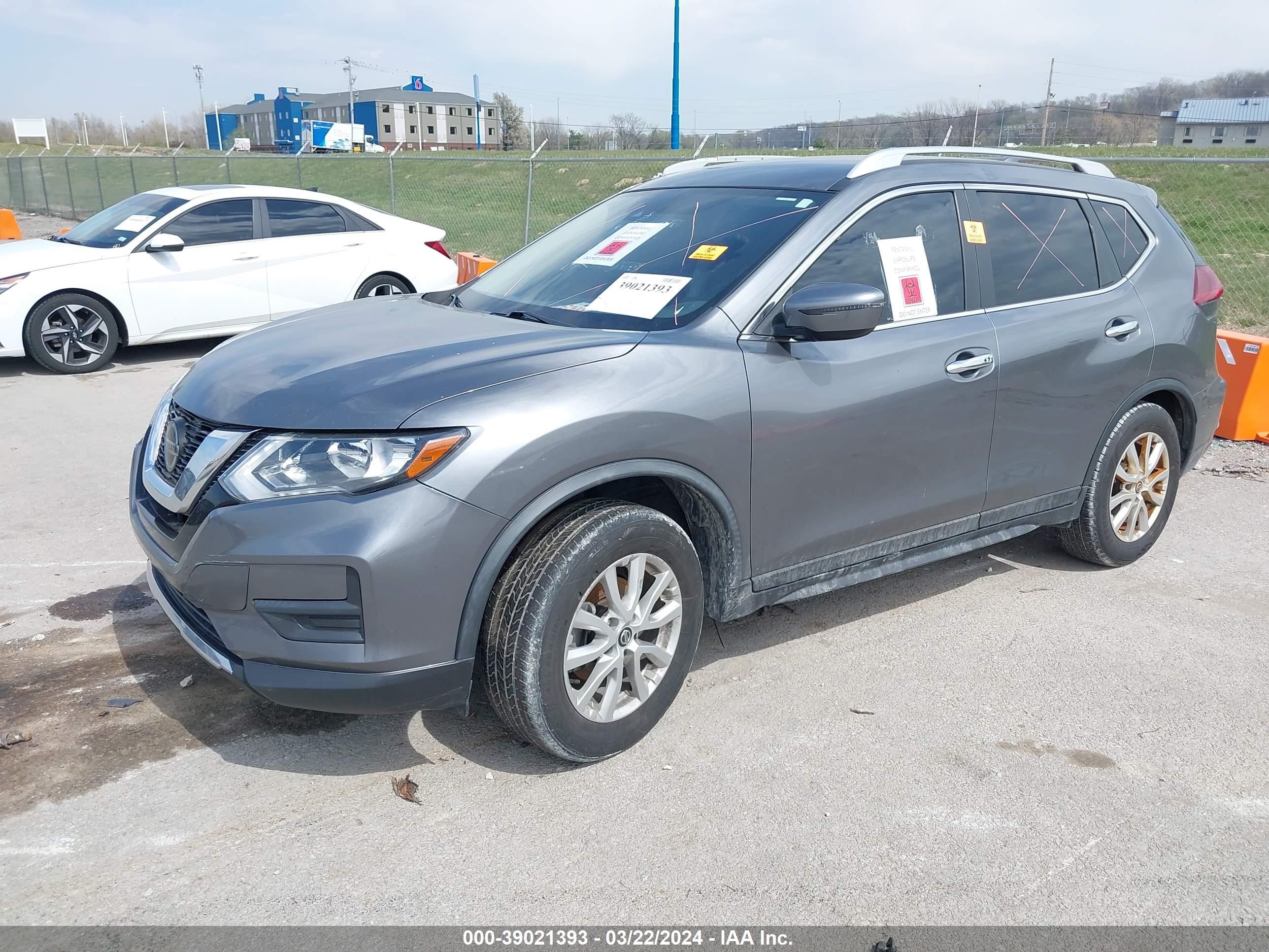 Photo 1 VIN: JN8AT2MT8LW033409 - NISSAN ROGUE 