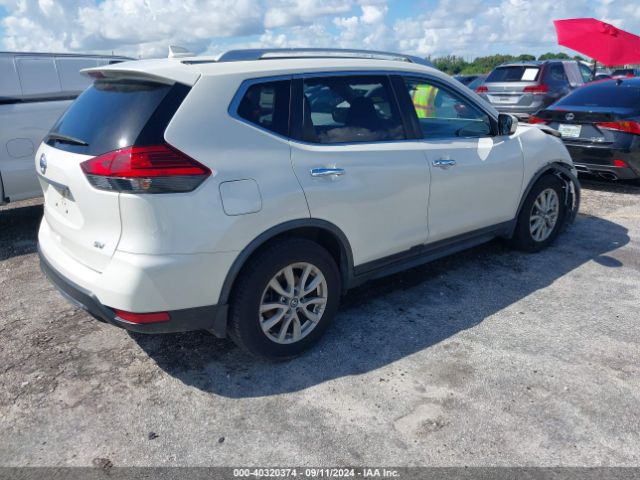 Photo 3 VIN: JN8AT2MT9HW131095 - NISSAN ROGUE 