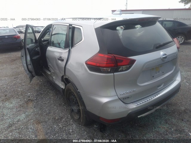 Photo 2 VIN: JN8AT2MT9HW131128 - NISSAN ROGUE 