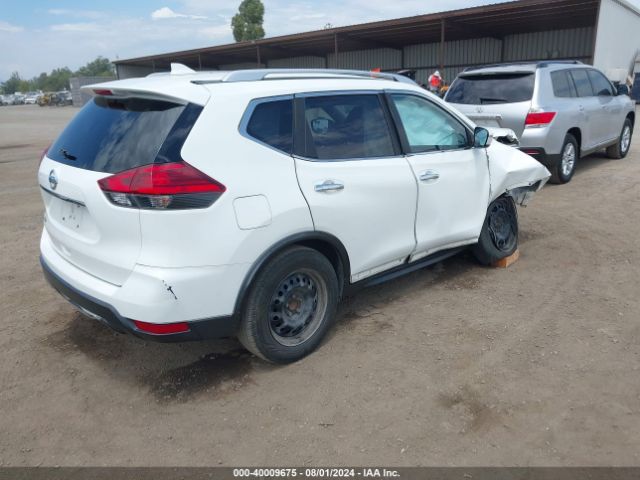 Photo 3 VIN: JN8AT2MT9HW140816 - NISSAN ROGUE 