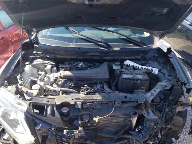 Photo 6 VIN: JN8AT2MT9HW403466 - NISSAN ROGUE 