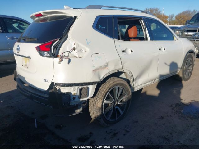 Photo 5 VIN: JN8AT2MT9JW468131 - NISSAN ROGUE 