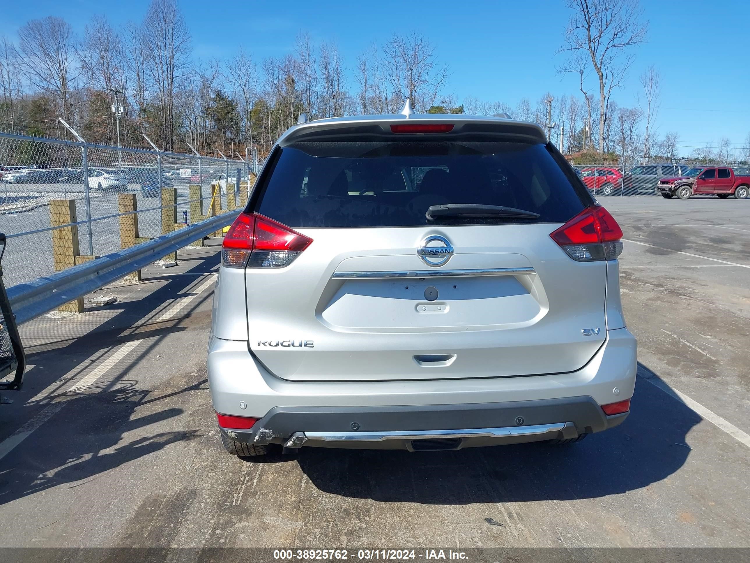 Photo 15 VIN: JN8AT2MT9KW263166 - NISSAN ROGUE 