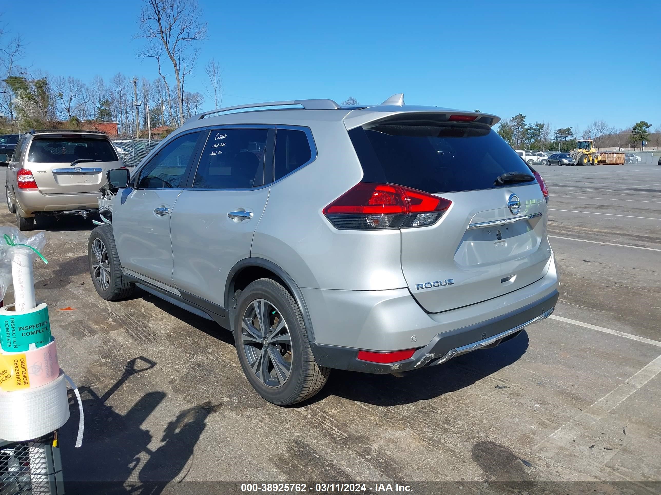 Photo 2 VIN: JN8AT2MT9KW263166 - NISSAN ROGUE 