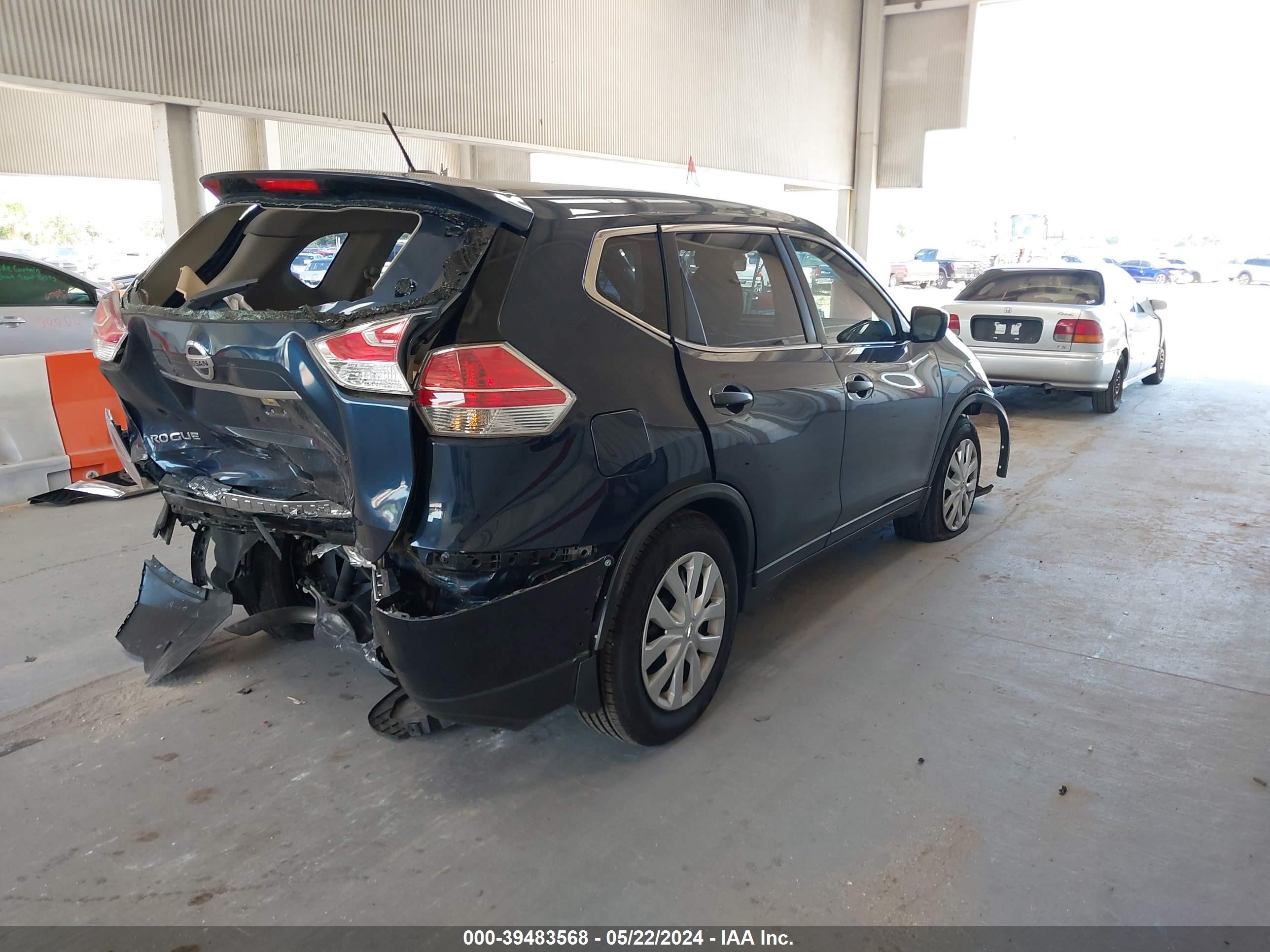 Photo 3 VIN: JN8AT2MTXGW016374 - NISSAN ROGUE 