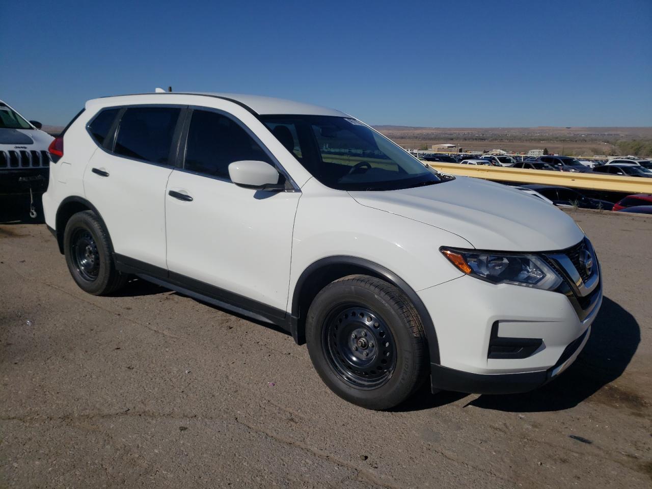 Photo 3 VIN: JN8AT2MTXHW138850 - NISSAN ROGUE 