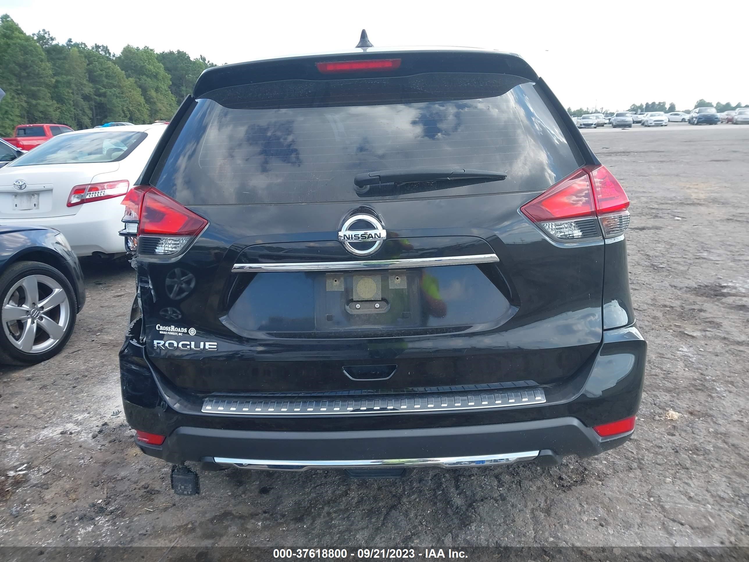 Photo 15 VIN: JN8AT2MTXHW154692 - NISSAN ROGUE 