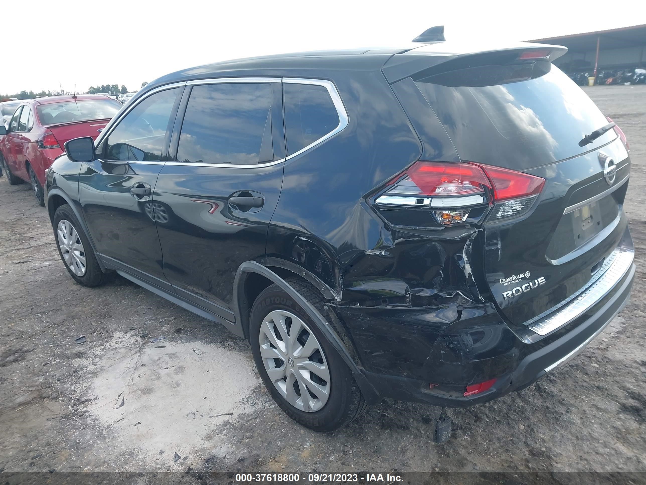 Photo 2 VIN: JN8AT2MTXHW154692 - NISSAN ROGUE 