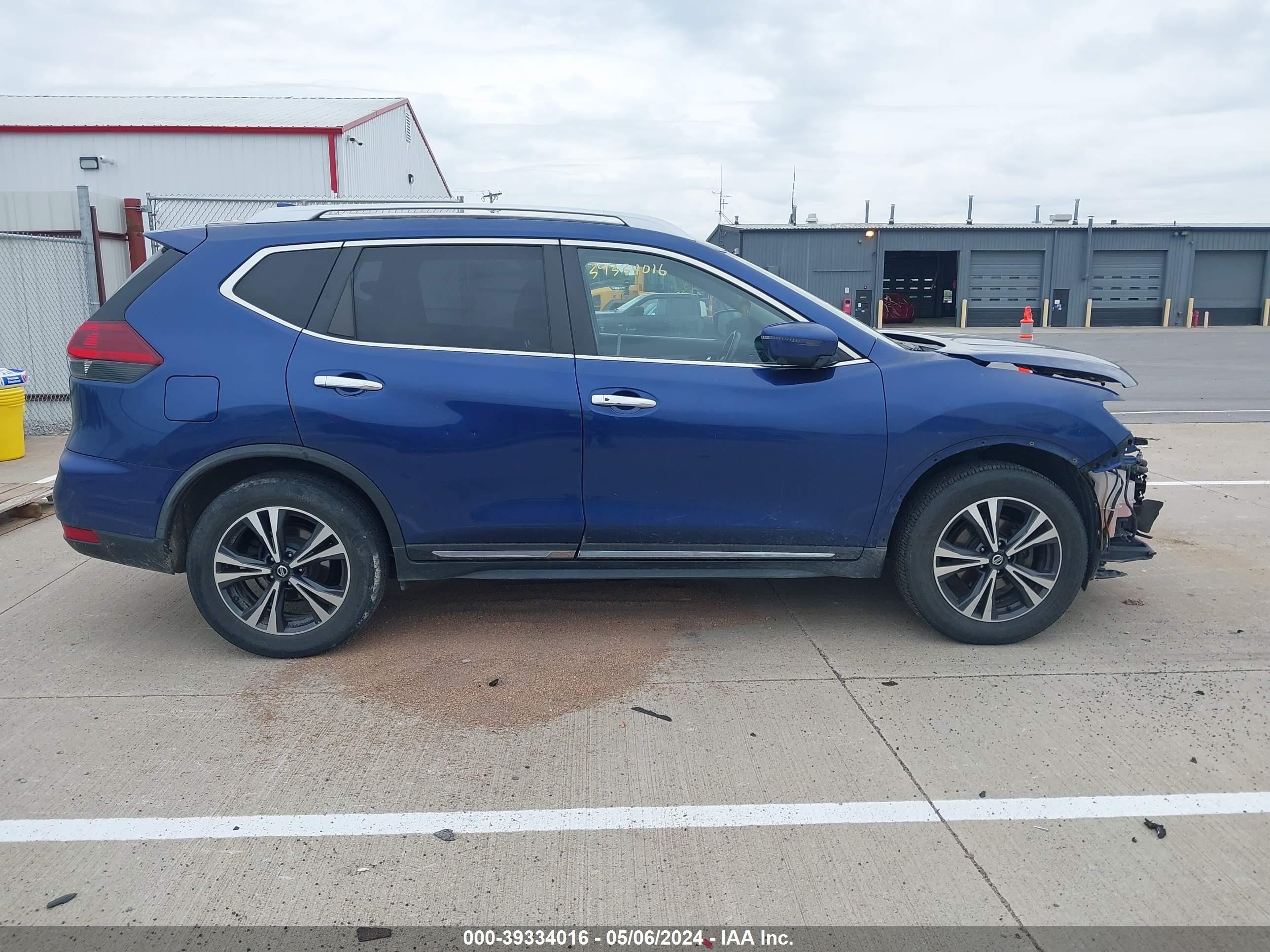 Photo 13 VIN: JN8AT2MTXJW456487 - NISSAN ROGUE 