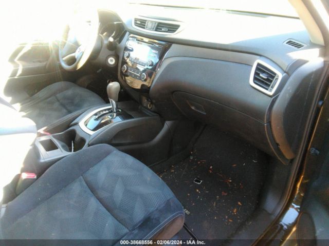 Photo 4 VIN: JN8AT2MV0GW134404 - NISSAN ROGUE 