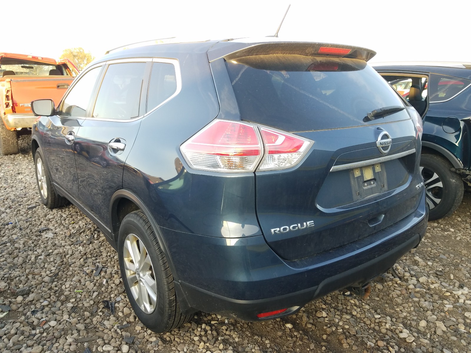 Photo 2 VIN: JN8AT2MV0GW138887 - NISSAN ROGUE S 