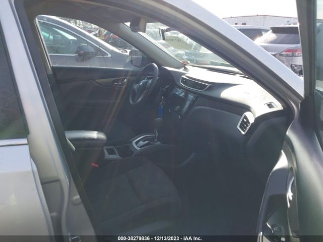 Photo 4 VIN: JN8AT2MV0GW141045 - NISSAN ROGUE 