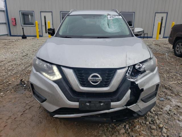 Photo 4 VIN: JN8AT2MV0HW019030 - NISSAN ROGUE 